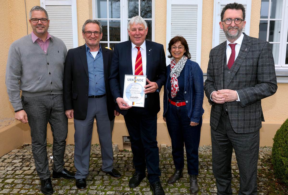 „Freiherr-vom-Stein-Medaille“ für Josef Serwe | Stadt Wadern